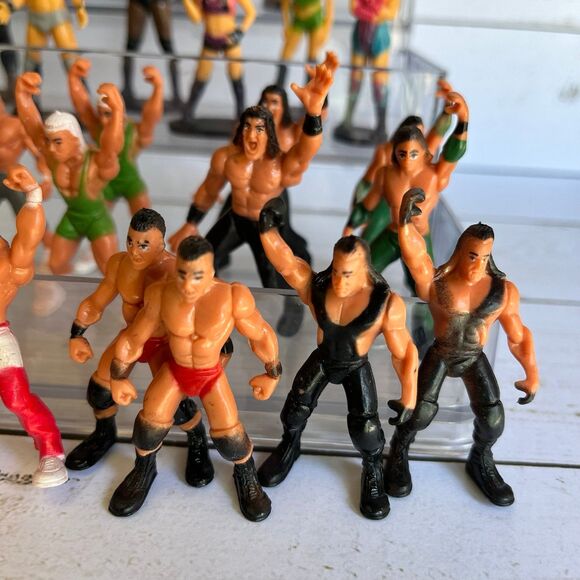 Vintage WWE Wrestlers Action Figures Set of 34 - Picture 5 of 11